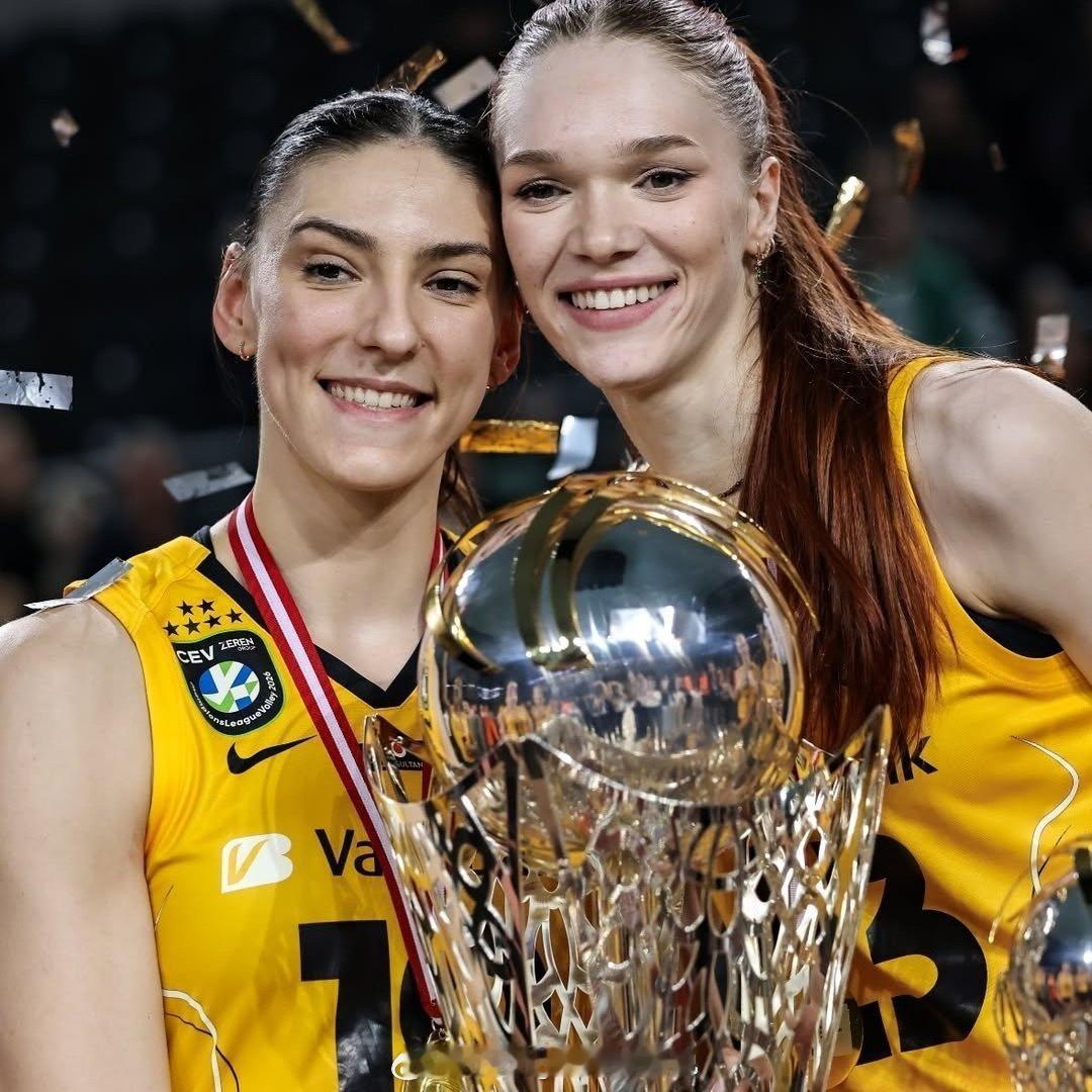 圣雷利夸赞欧冠半决赛对手有两位顶尖球员，和众多经验丰富的队员。 