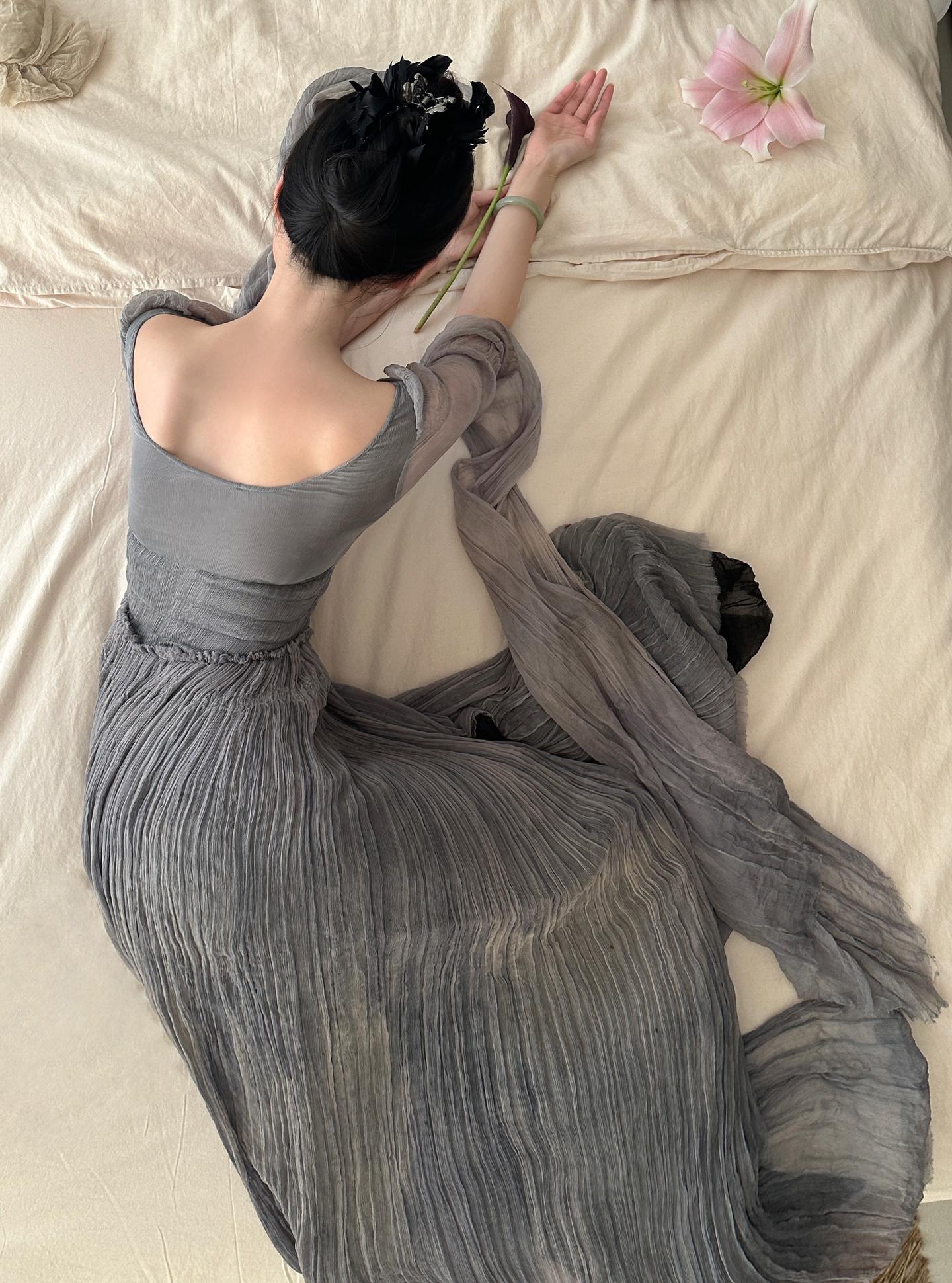 百合。神仙裙子