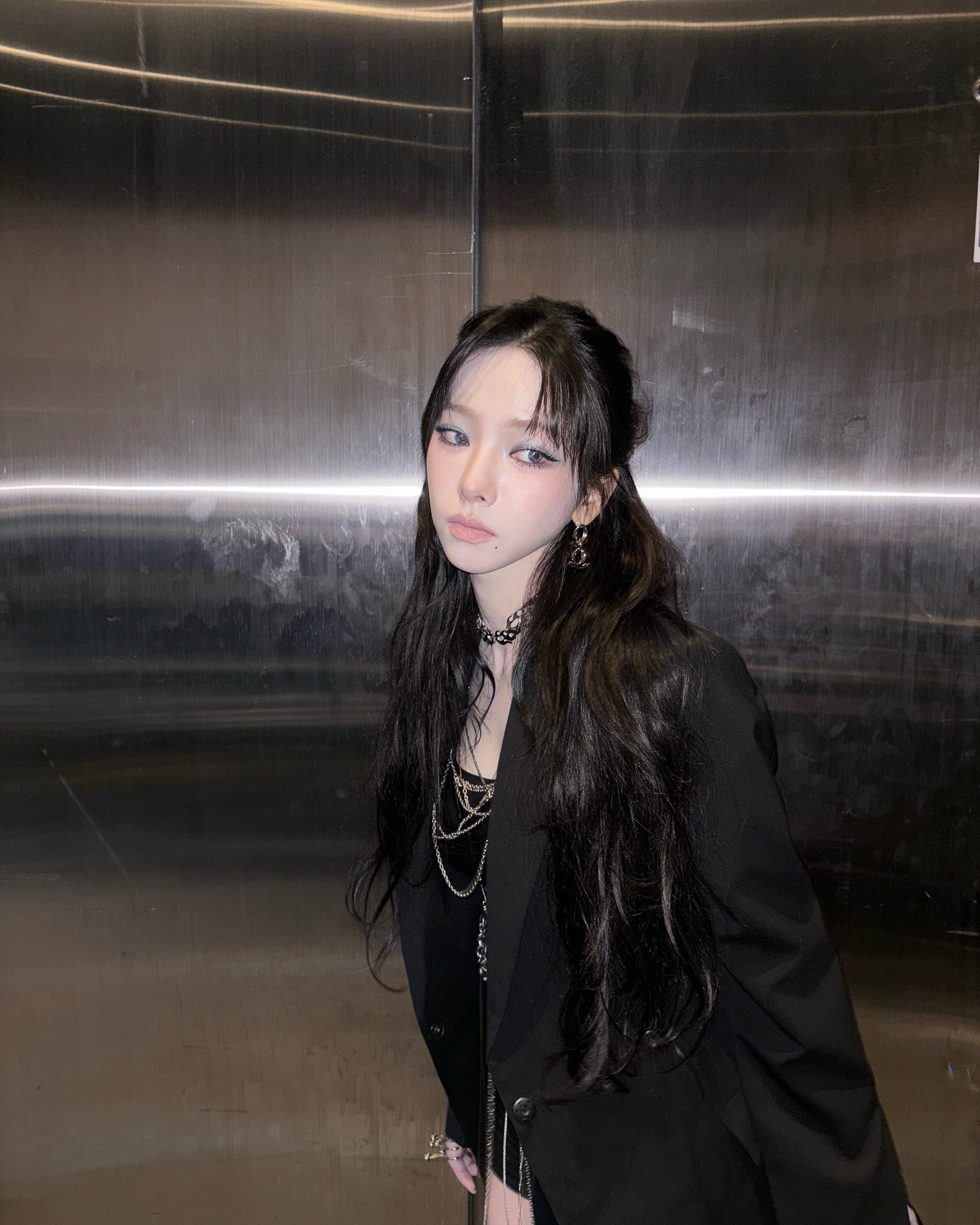 Karina ins更新🖤 ​​​
