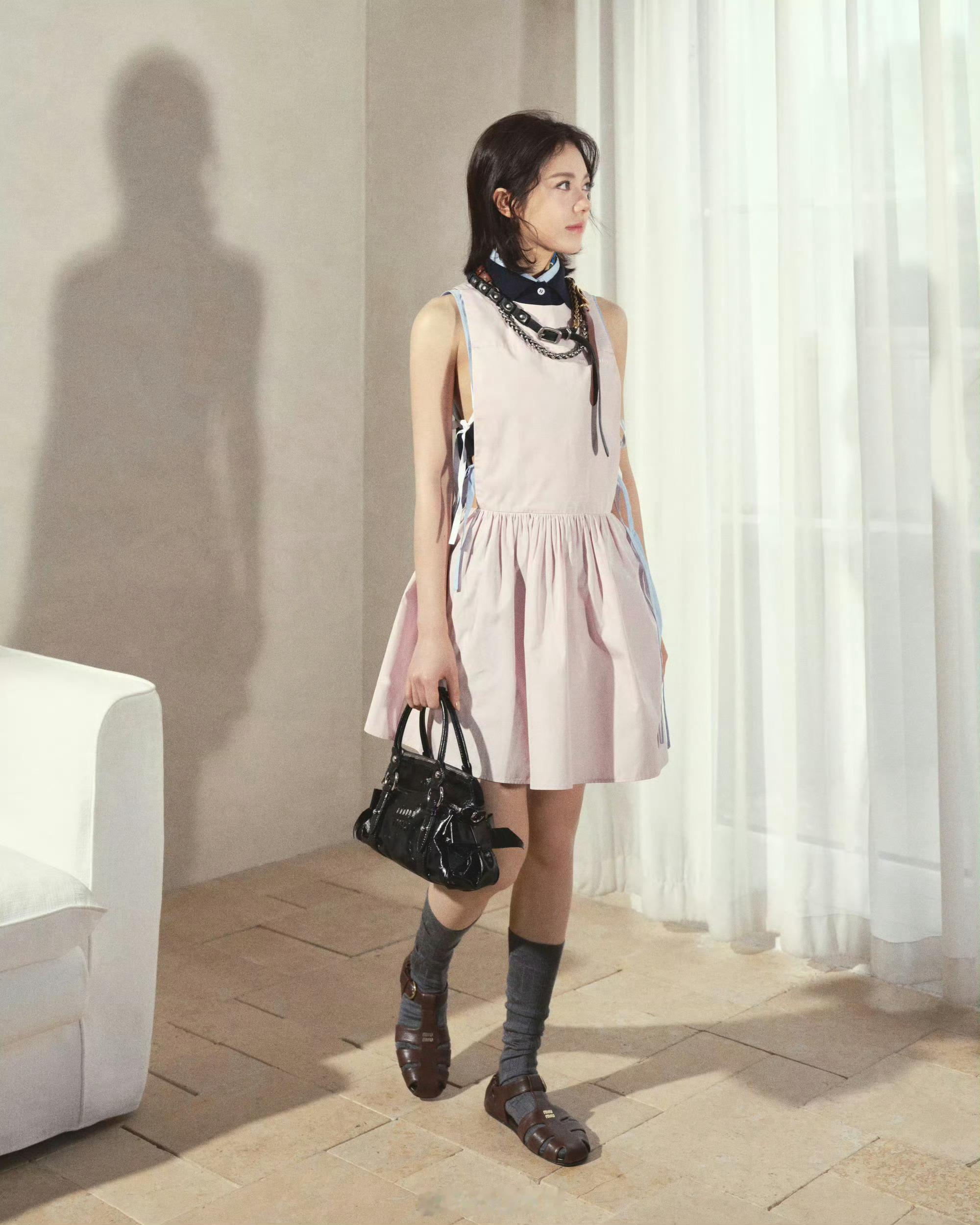 赵今麦 × Miu Miu 全新宣传大片📸 风格大赏