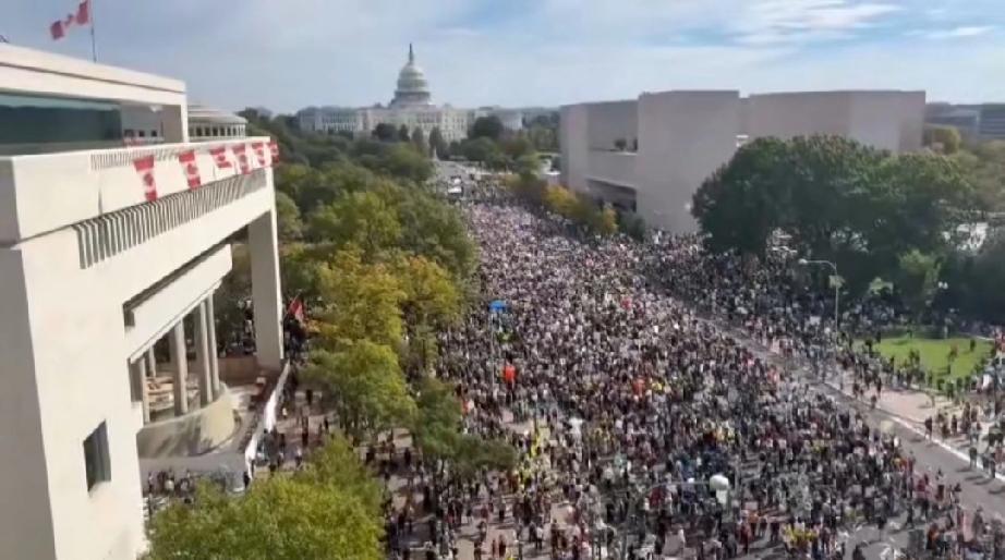 周六，美国全美50个州将举行超过2500场“反对国王”抗议活动，反对特朗普总统的