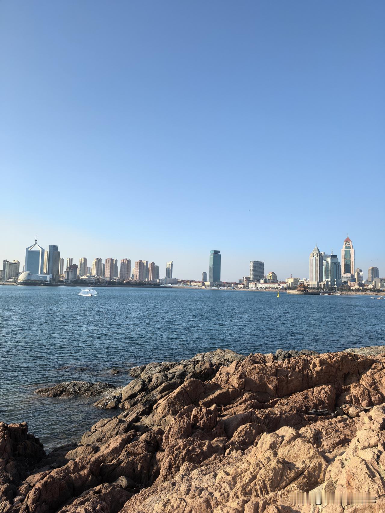 上海正式官宣：启动收购二手房作为保障性租赁住房

就在今天（2月2日），上海正式