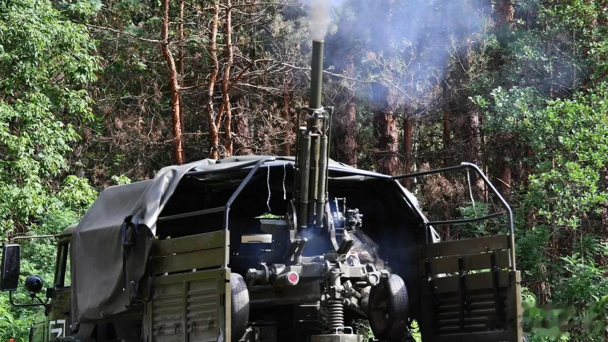 俄国防部：“第聂伯”部队摧毁3艘搭载破坏分子的船只

来源:俄罗斯卫星通讯社

