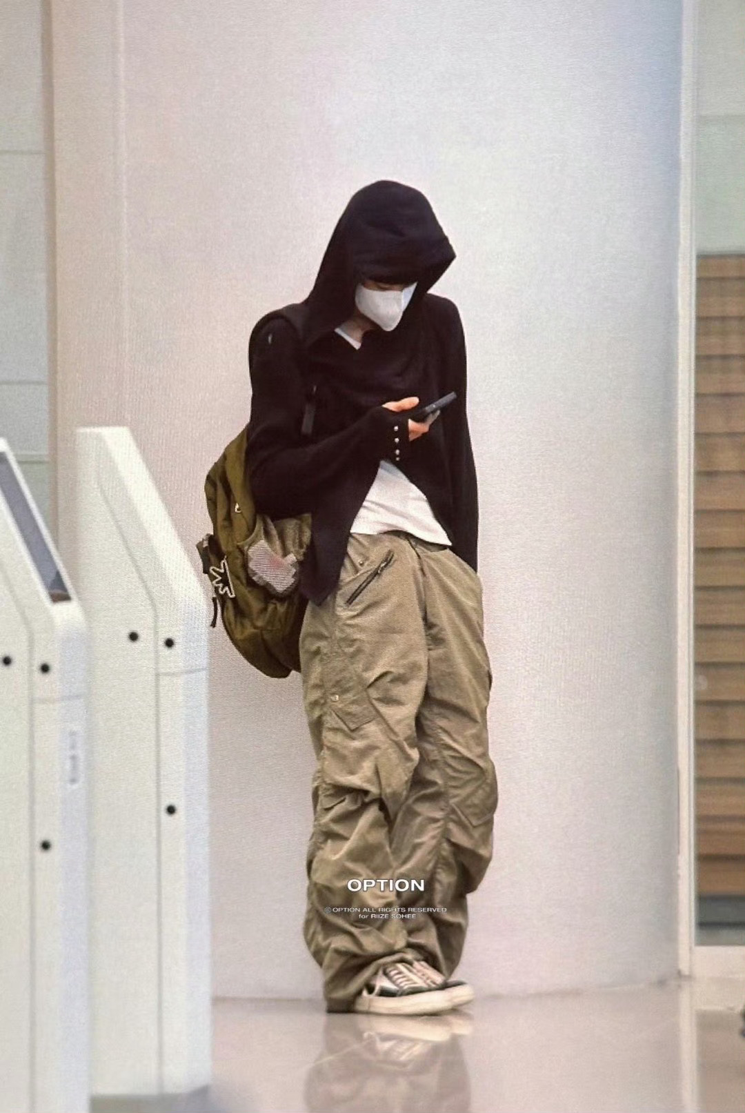 穿衣个人风格鲜明且完全不受类型限制越来越期待以后解锁更多风格的炤熙了