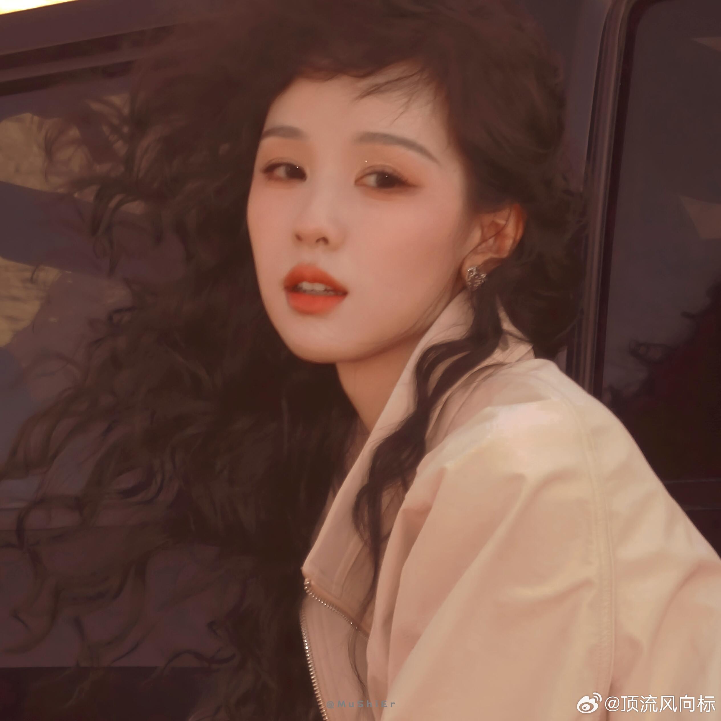 陈都灵，这么美你不要命啦！！ ​​​