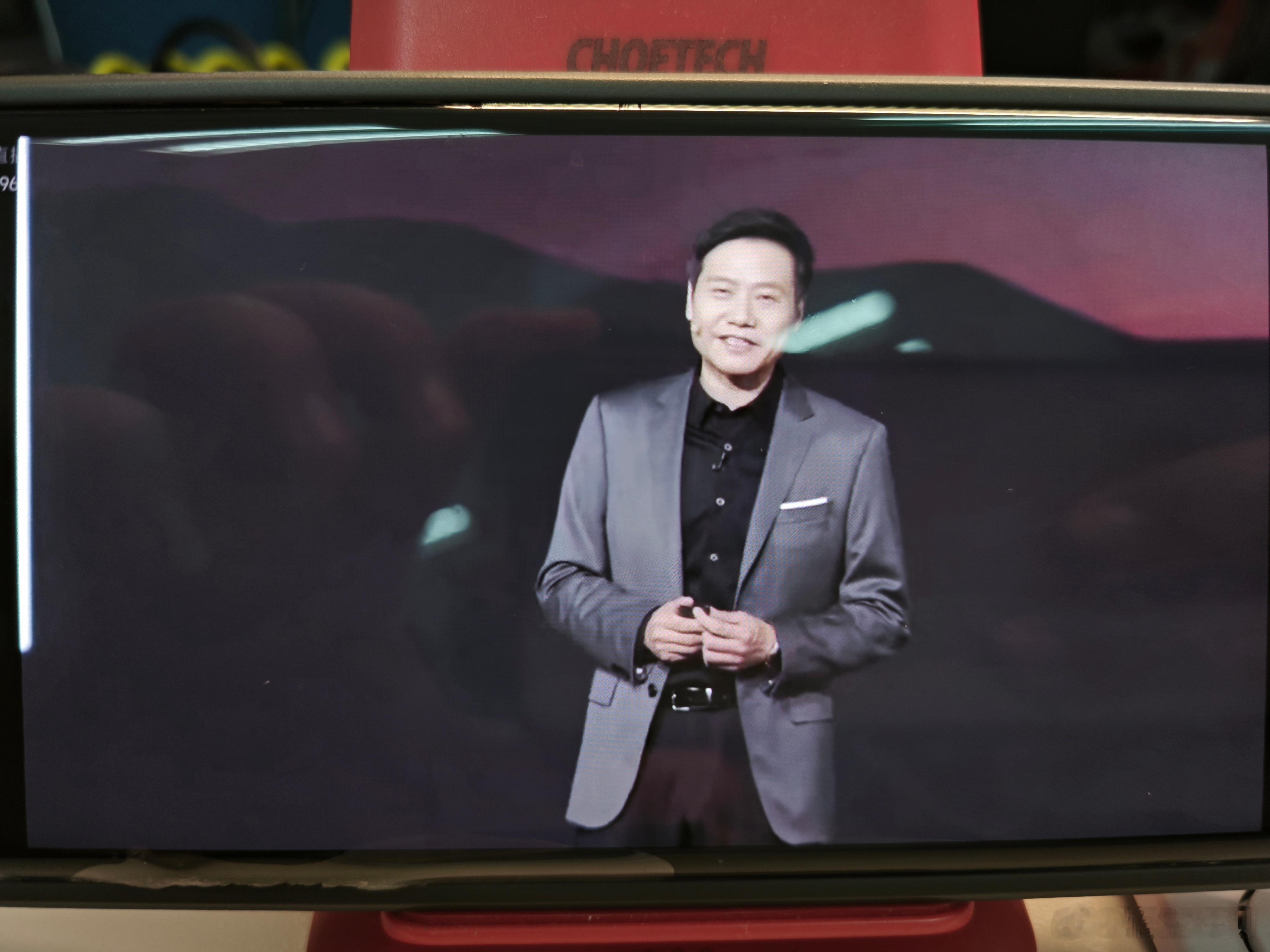 #小米汽车#大家都在看小米的发布会吧[打call][打call] ​​​