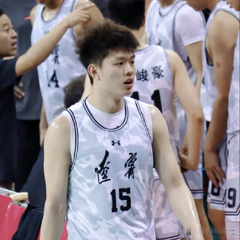 捡漏良机！辽篮休赛期坐等补强锋线，媒体人透露：锋线新星孙祥翔被青岛男篮放弃；错失