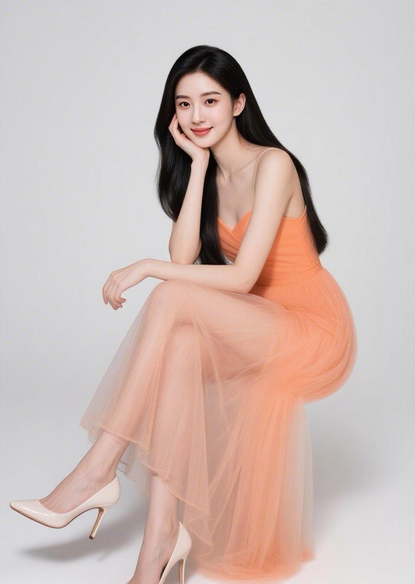 我觉得三十岁的年龄其实对女孩来说最美的！退去了稚嫩，多了一份成熟大气…