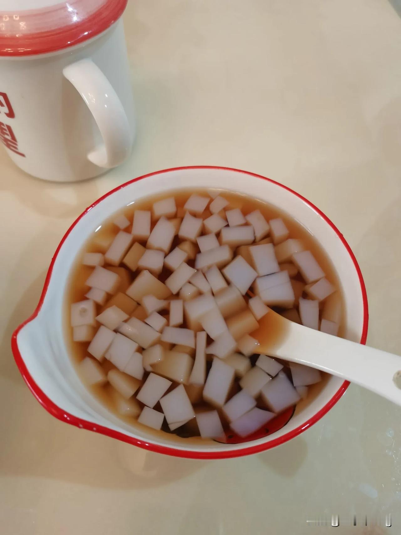 夏天到了，美食美景都是我的最爱，夏天你们的最爱是什么呢？