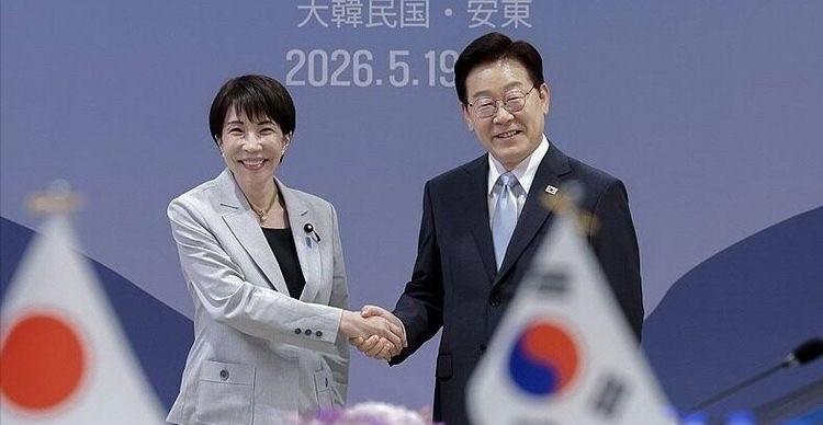2026年5月19日中午11点53分，韩国大邱机场。日本首相高市早苗的专机舱门打