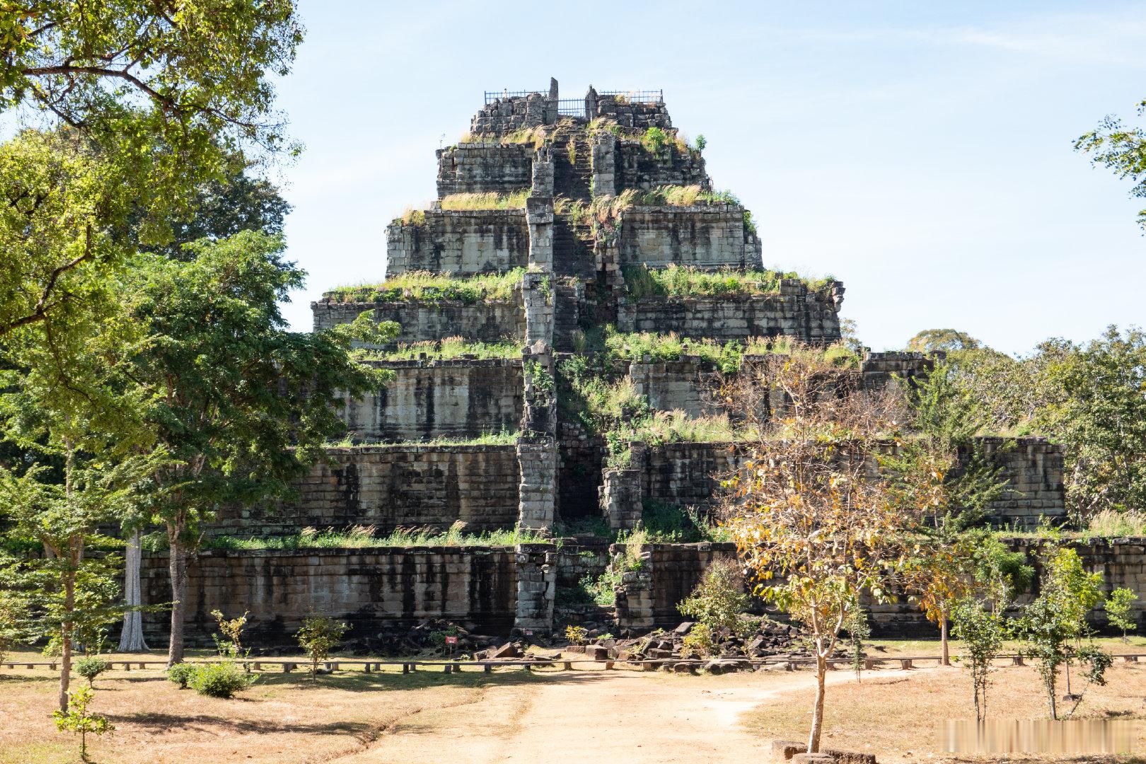#西洋历史文化鱼缸[超话]# #历史云讲堂# 柬埔寨贡开 (Koh Ker) 遗