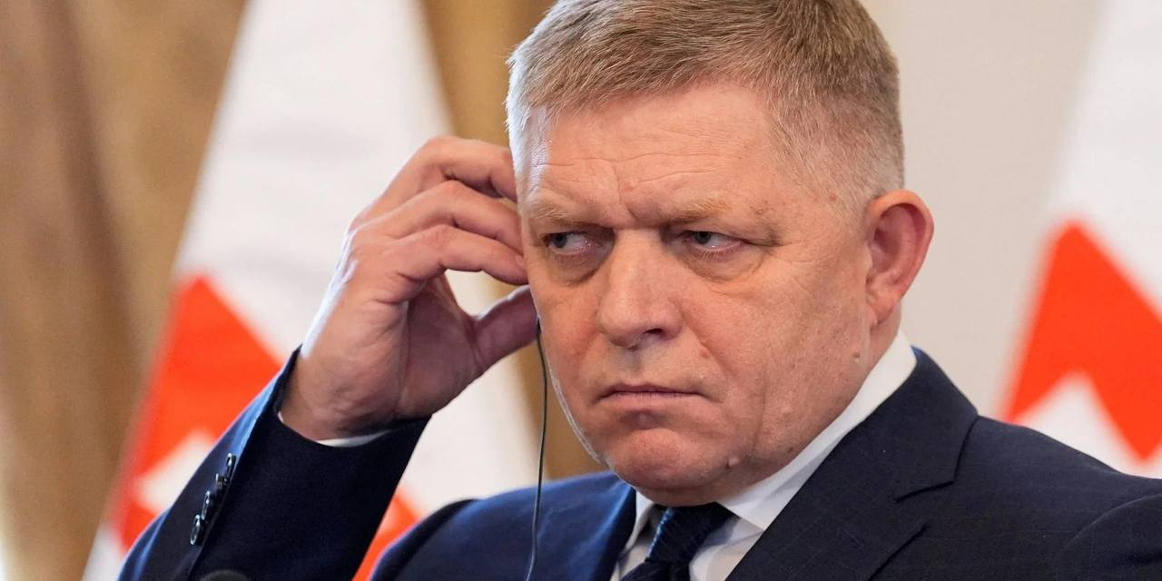 斯洛伐克总理罗伯特·菲科威胁要阻止欧盟对俄罗斯实施第20轮制裁，理由是欧盟在“友