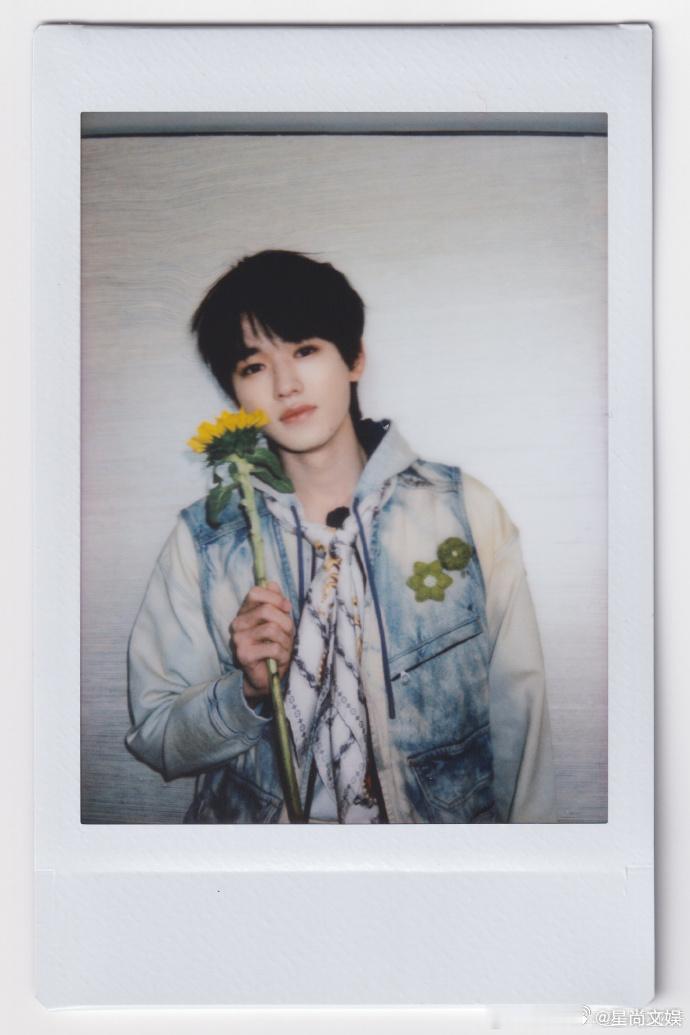 宋亚轩高清库存清清  宋亚轩18宫格库存清清  宋亚轩分享的18宫格高清库存，每