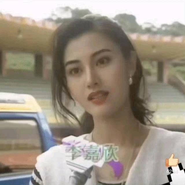 当年的李嘉欣确实是美的过分啊，难怪港媒圈内都说她是“恃靓行凶” 