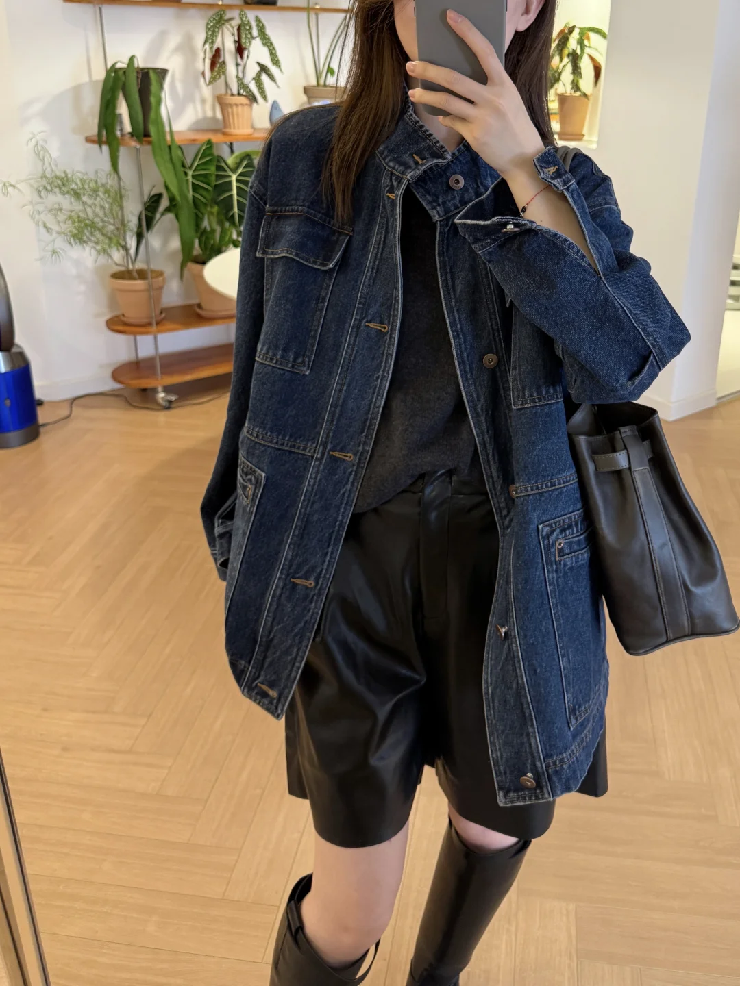 喜欢这件牛仔外套！