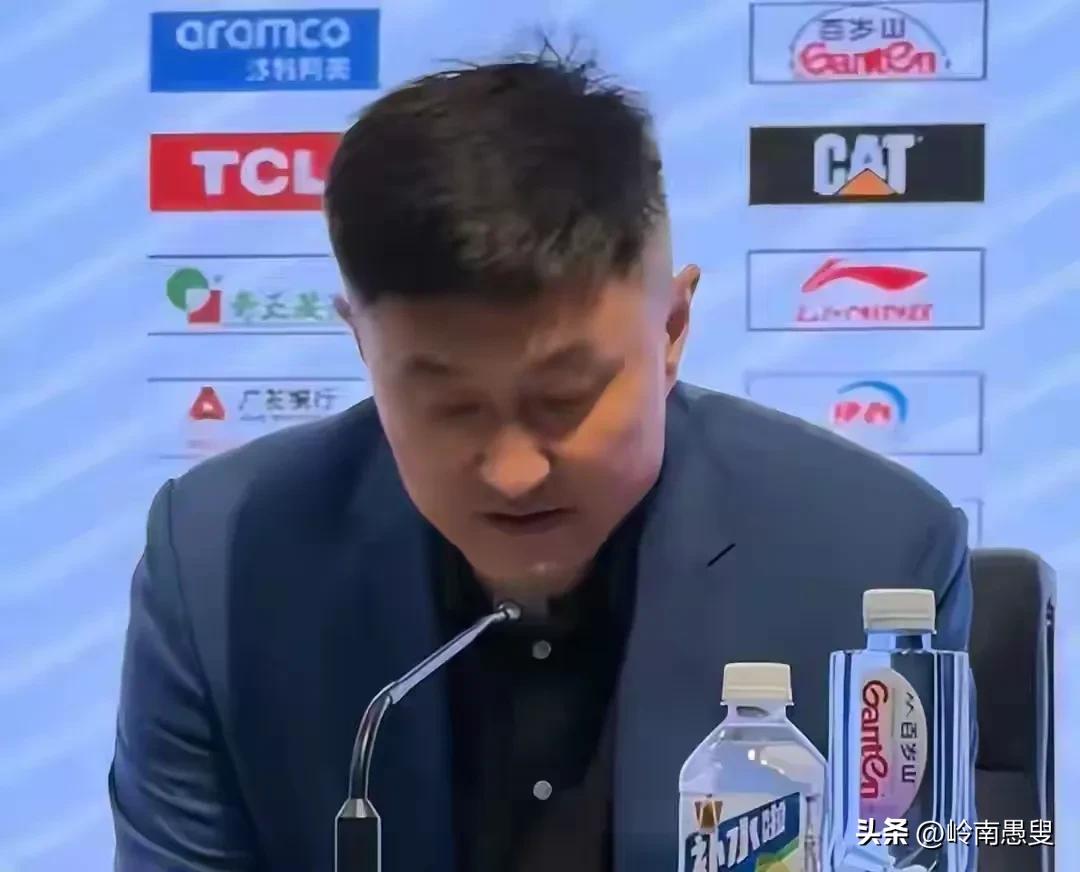 广东队作客新疆在最多领先18分的情况下被新疆逆转，其实很正常。因为广东队还是原来