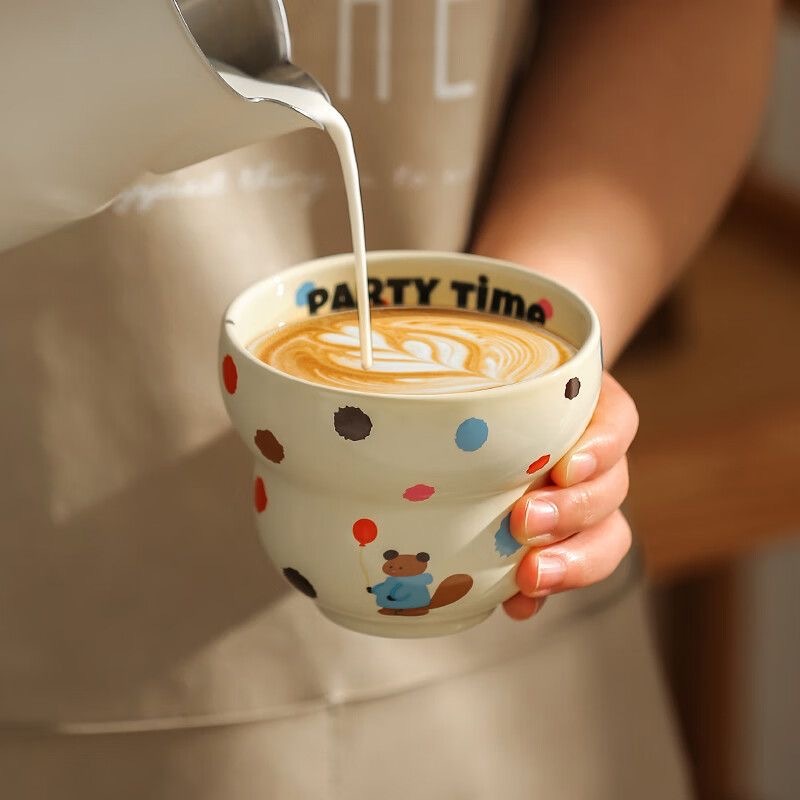 7月颂的坠后一个杯子来啦！然后我就要把7月剩余的杯子都一次性开了hhhhh！（我