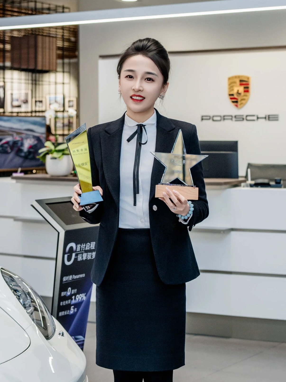 保时捷女销售再夺一季度销冠保时捷女销冠火了！在刚过去的3月再度拿下一季度销冠！如