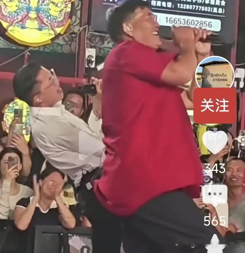 郭有才搭档朱之文难再翻红

大衣哥朱之文有一副好嗓子，因翻唱电视剧《三国演义》主