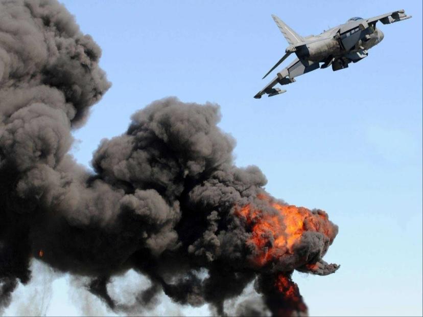 美军把伊朗的F-14全部炸毁，一架不留！

很多人以为这是沉重打击，伊朗空军元气