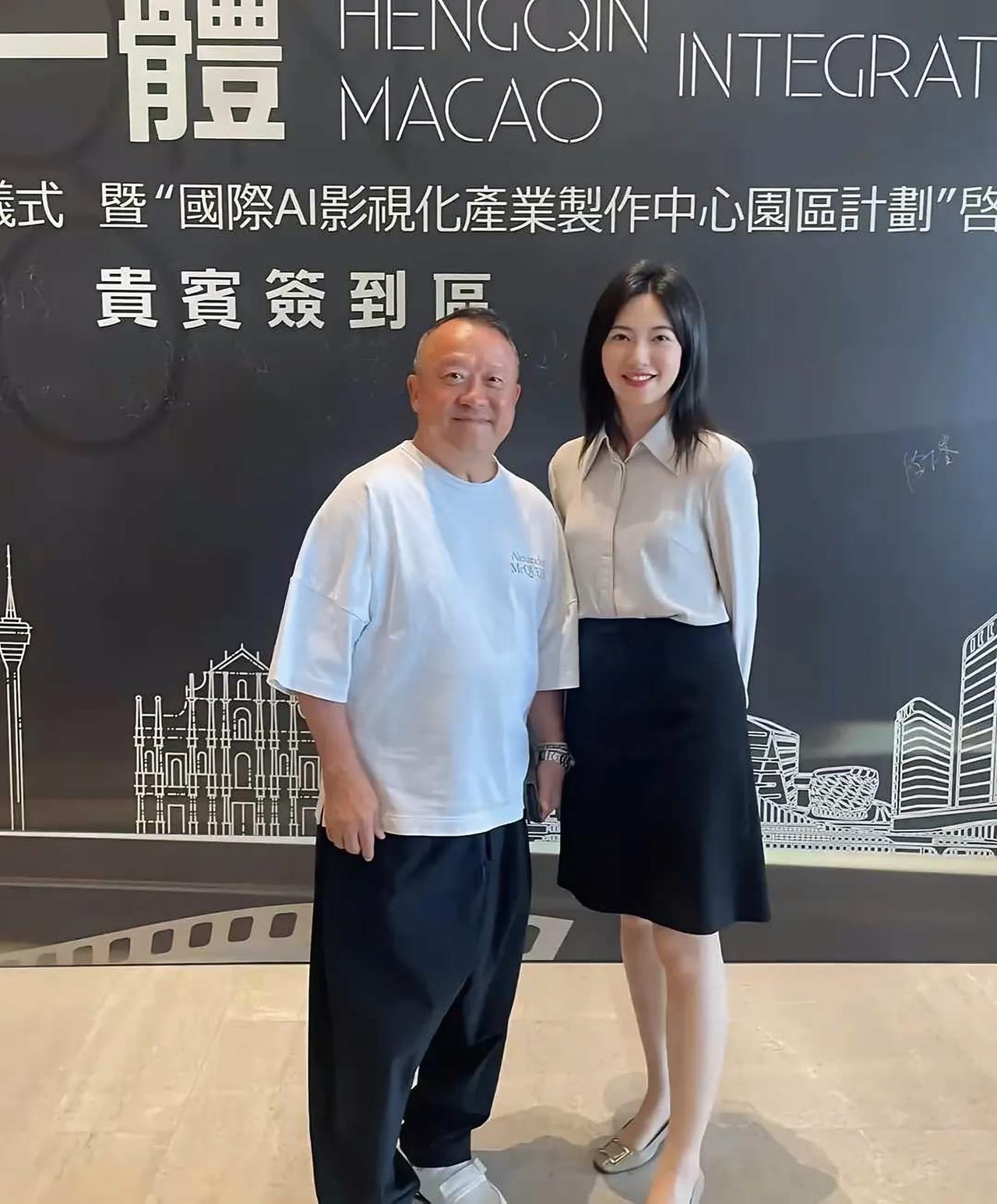 我就想问一下子，被誉为娱乐圈一哥的曾志伟，有多少个人是他的粉丝？有多少个人真正的