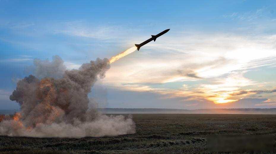 高市早苗突然飞美国，稀土梦碰上深海天价账单，安全焦虑藏不住了

3月16日这天日