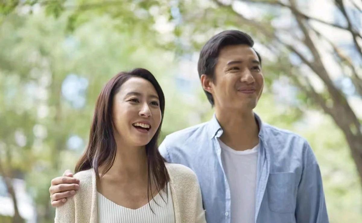 上海，一男子与女友在一起了，不料女友怀孕了，可却是宫外孕，只好切除了右侧输卵管。