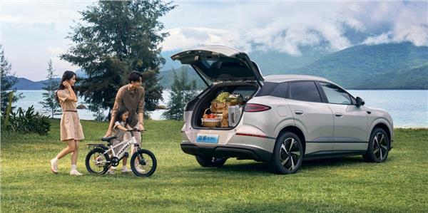 百日十万辆！比亚迪海狮06刷新全品类销量破十万最快纪录，定义新一代全能神车！