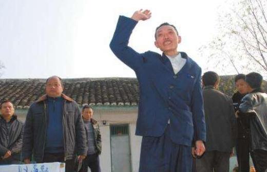 罗开友被当作“杀妻沉江”嫌疑人收审21个月，20年追查终于找到仍在人世的李培香：