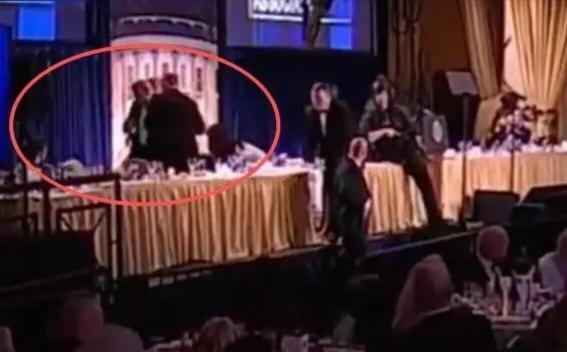 还没“盖棺”就已“定论”！特朗普将自己标榜等同于遭到暗杀的林肯和肯尼迪等多位美国