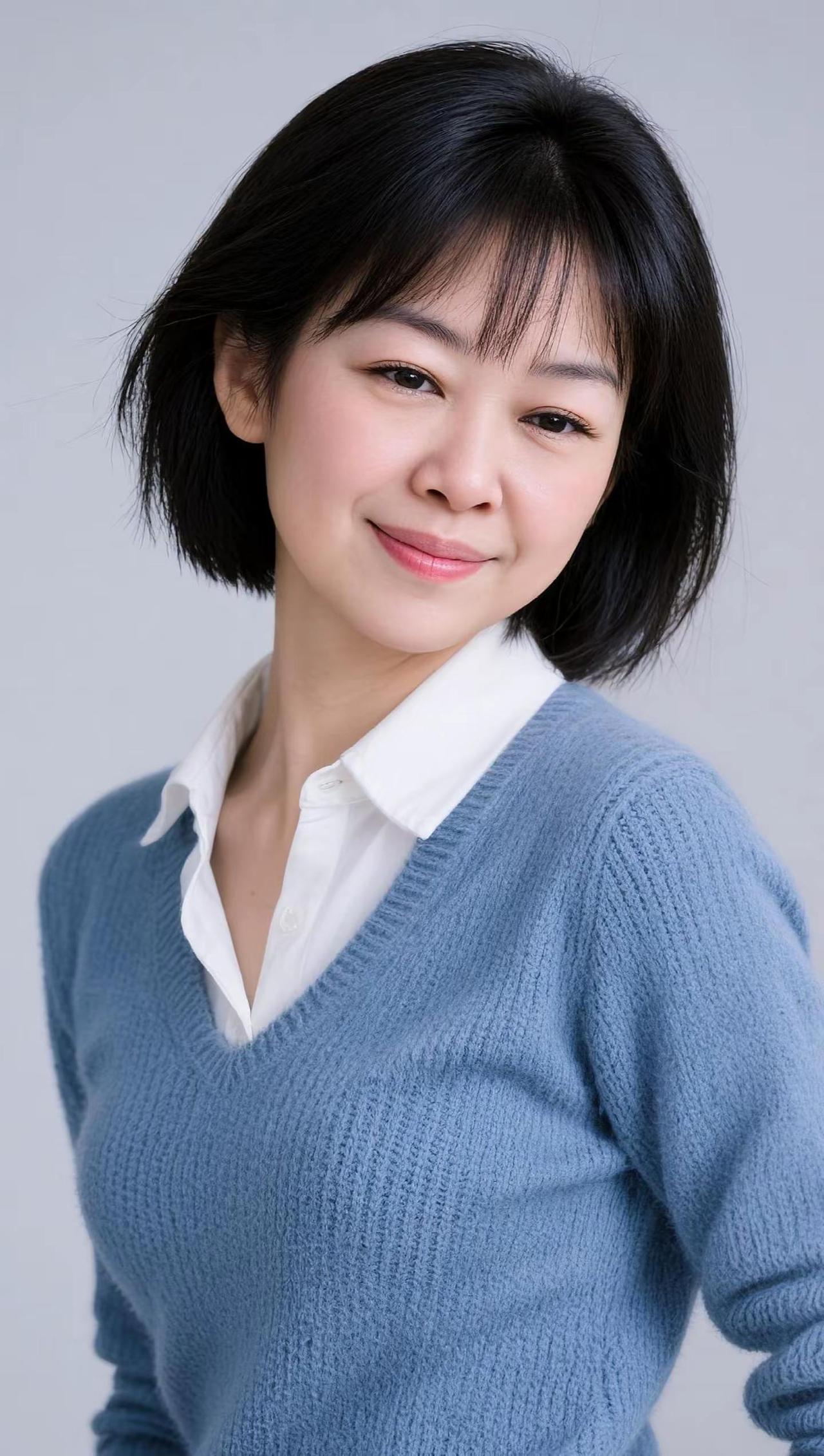 这个穿着好吗。AI清新白领照 ai创作