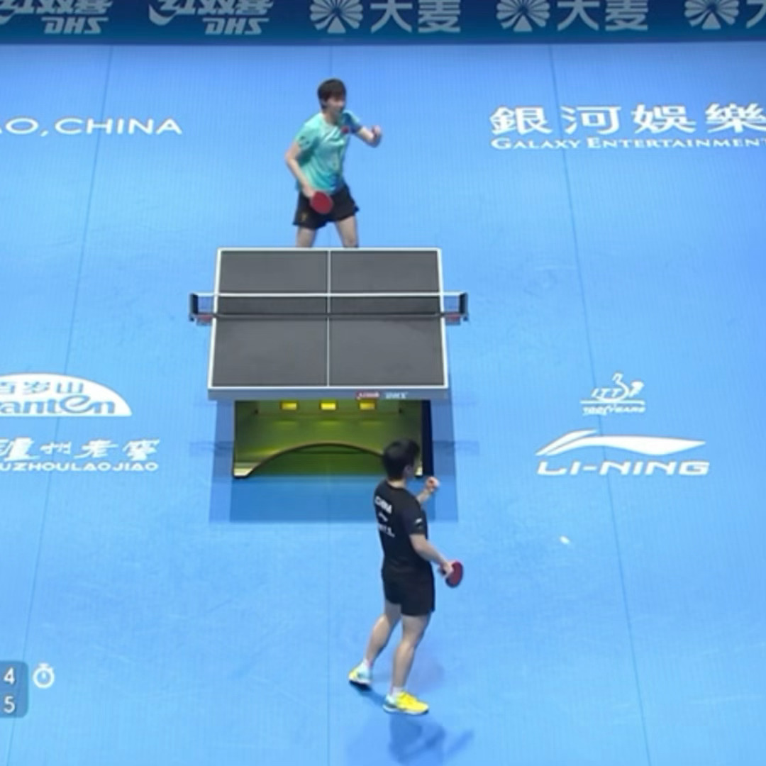 孙颖莎vs王曼昱孙颖莎世界杯三冠王 恭喜孙颖莎真的超级超级棒 