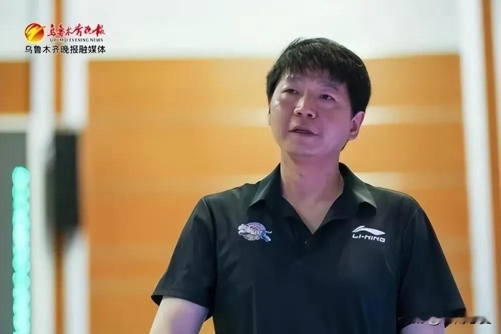 邱虎算不算最佳，马上得到验正。
常规赛尽管新疆获得第二名的好成绩，但年轻主教练邱