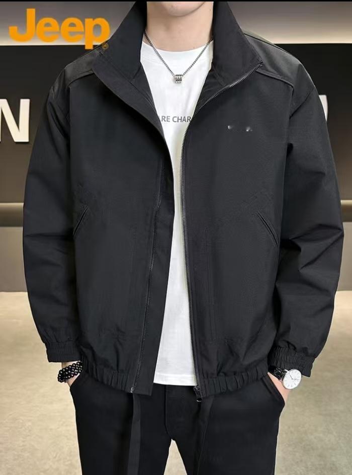 姐妹们！
看下你家里有跟我同款的老公啵。

为了在网上买件外套跟秋裤，
足足磨唧