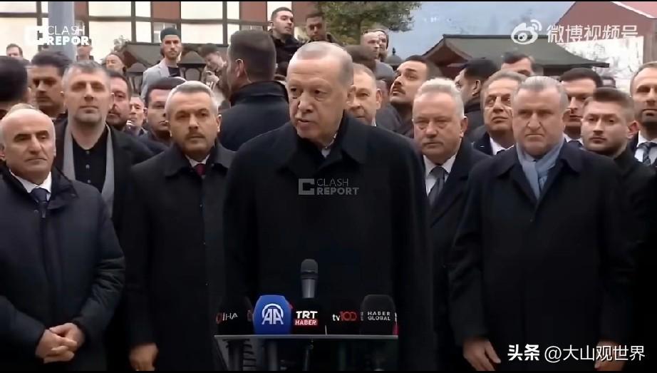 埃尔多安放狠话：以色列再狂，迟早要栽大跟头
 
埃尔多安这次没装，是真急了。加沙