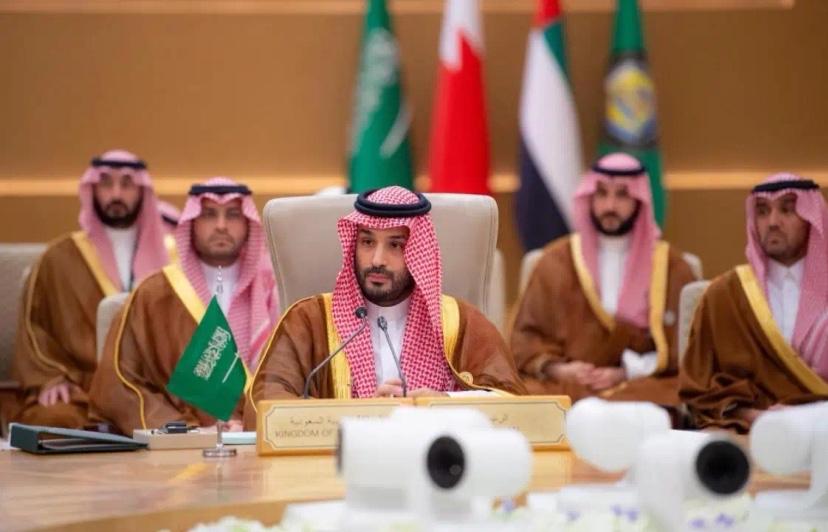 海湾国家终于醒悟，知道美国保护不了盟友，准备撤回数万亿对美投资

当地时间3月6