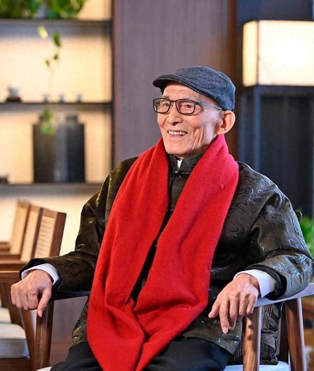 93岁的表演艺术家游本昌走了！

就在今天清晨，本昌在北京安详离世。8天前，他才