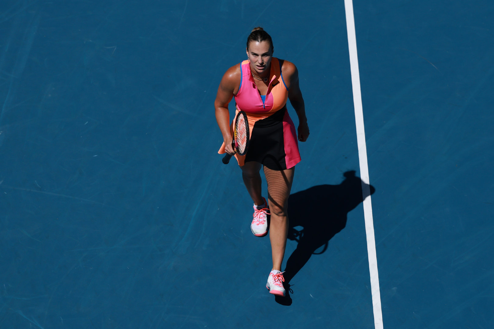 即时战况：正在进行的澳网1/4决赛，萨巴伦卡凭借开场的破发以6-3拿下首盘，大比