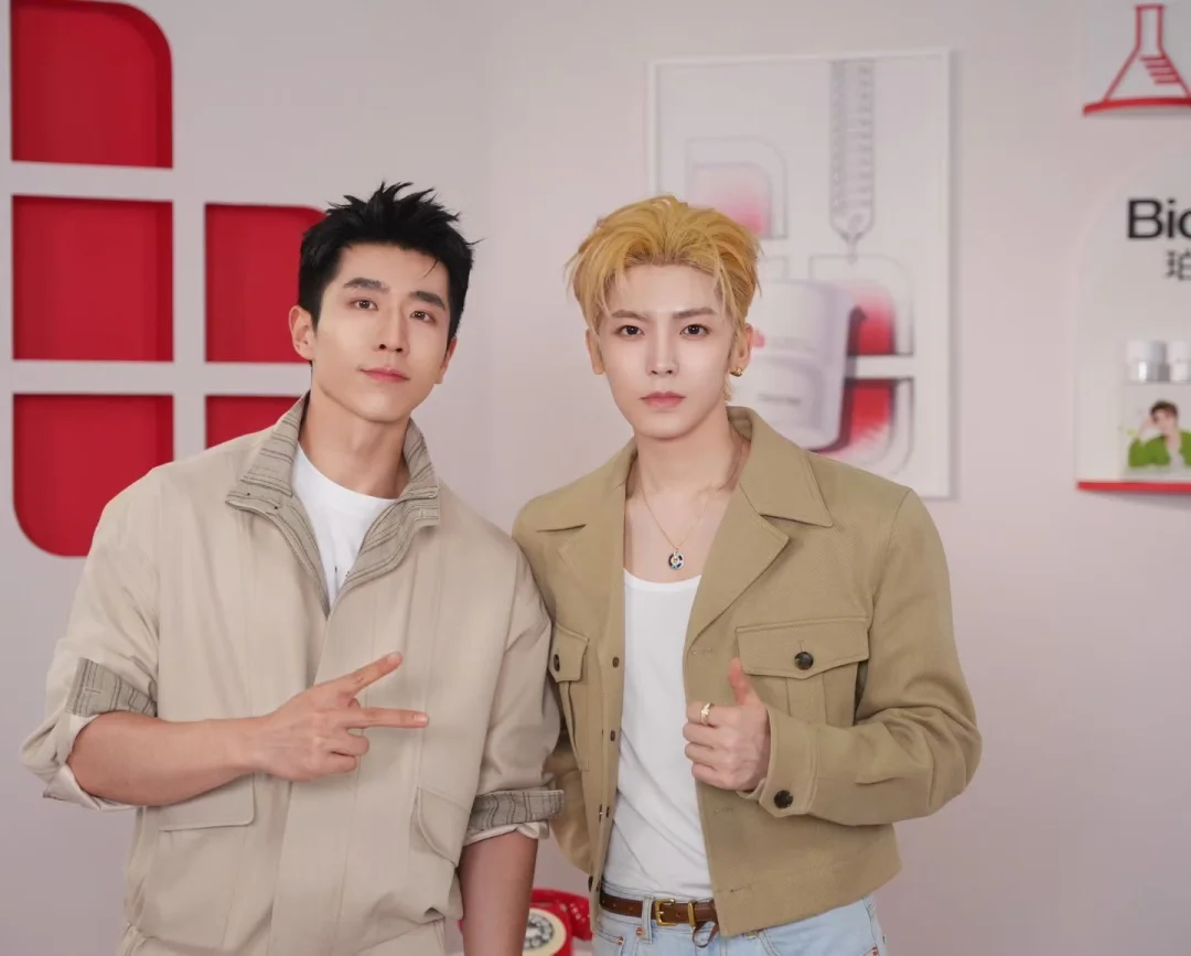 恭喜歌手侯明昊！在热爱的领域闪闪发光💖