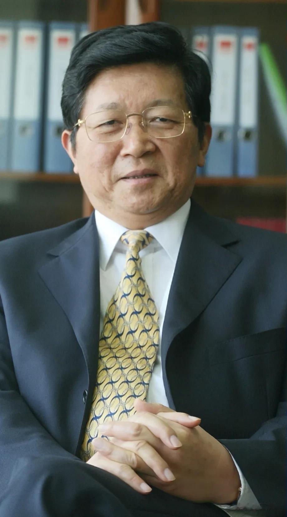 前不久，被誉为“中国地产之父”的孟晓苏谈生育问题，他说:大家不要人云亦云，现在生