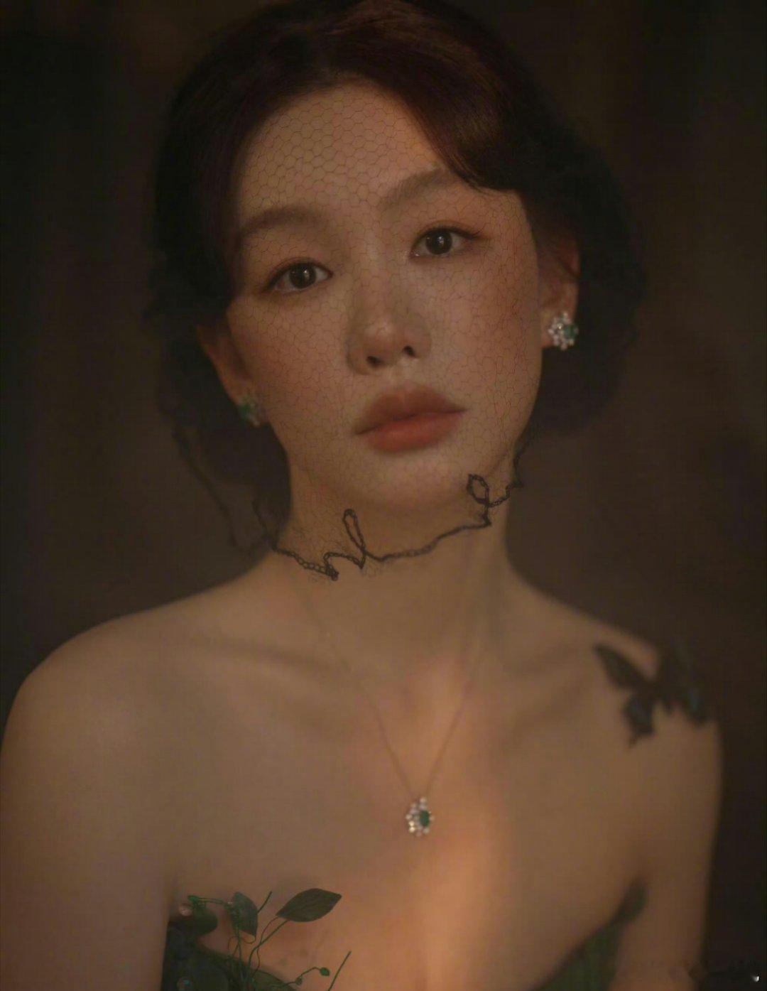 女明星们星光大赏出图，每个都好美啊～期待下午的红毯走秀，美艳全场！