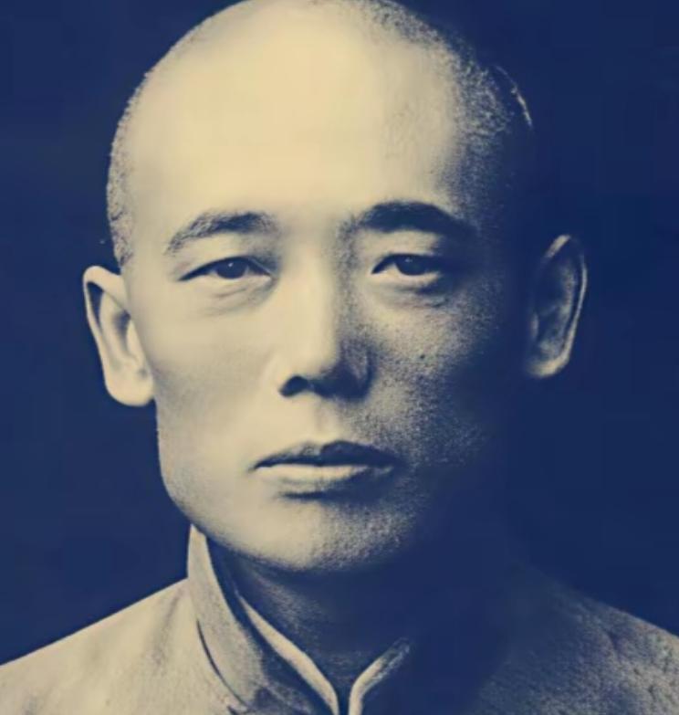 1896 年，小太监寇连材，因一时失误，得罪了慈禧，慈禧怒不可遏，直接判他极刑。