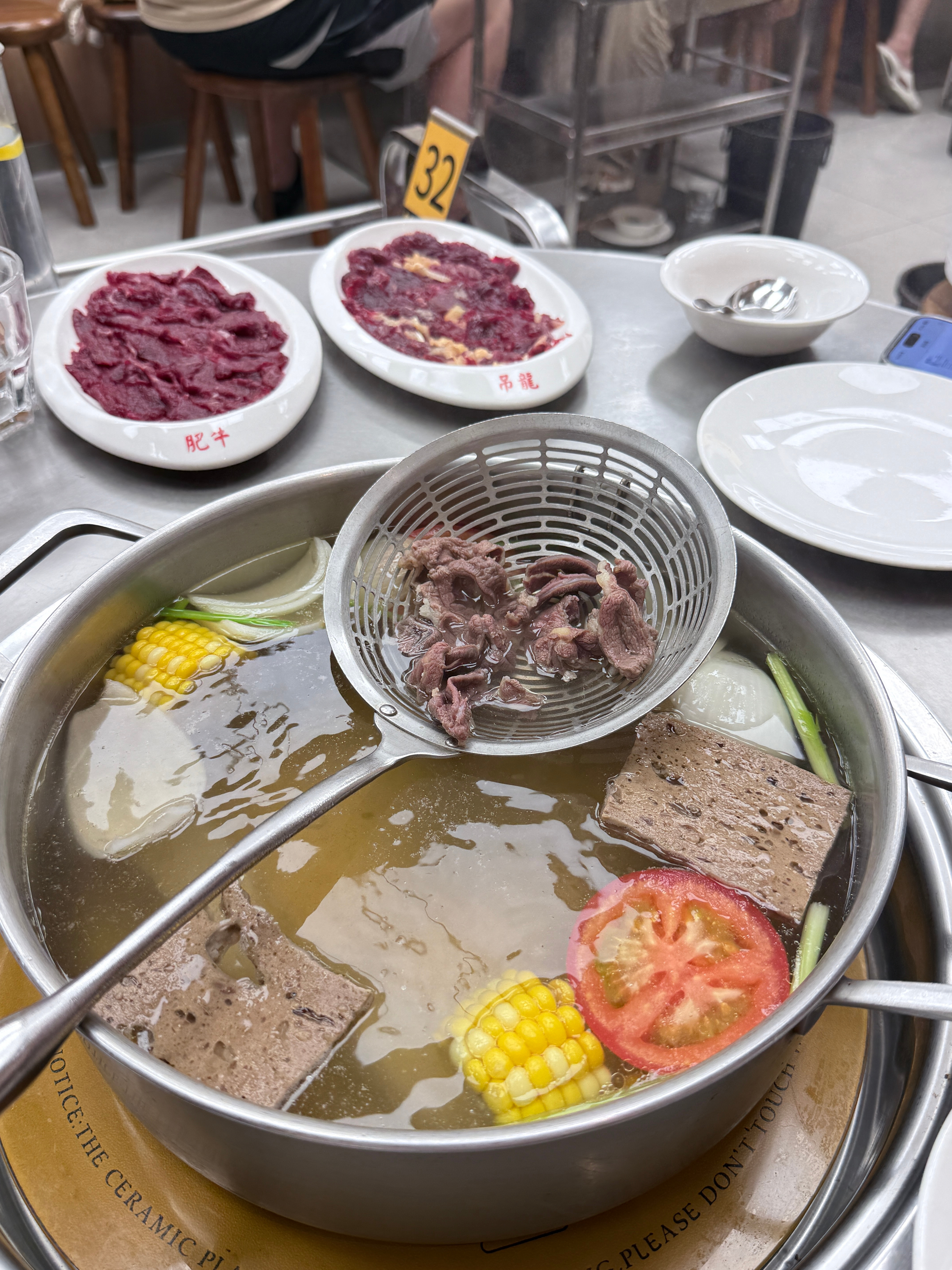 震惊😱杭州有这么好吃的潮汕牛肉火锅！！泉市！！广东人认证 去吃吧[嘻嘻][go