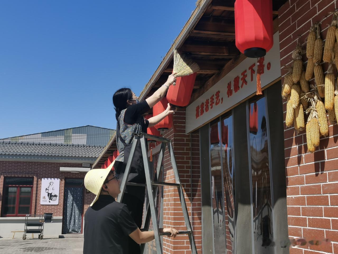 体验保定村里的劳动节——
乡村记忆，父母婚礼；
非遗手工，活态展示；
传统农耕，