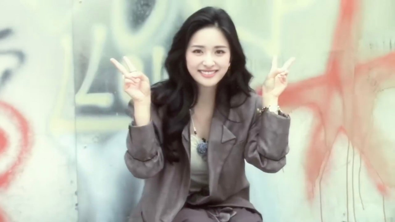 徐若晗镜头下的沈月和陈鑫海 🎥徐若晗拍的沈月