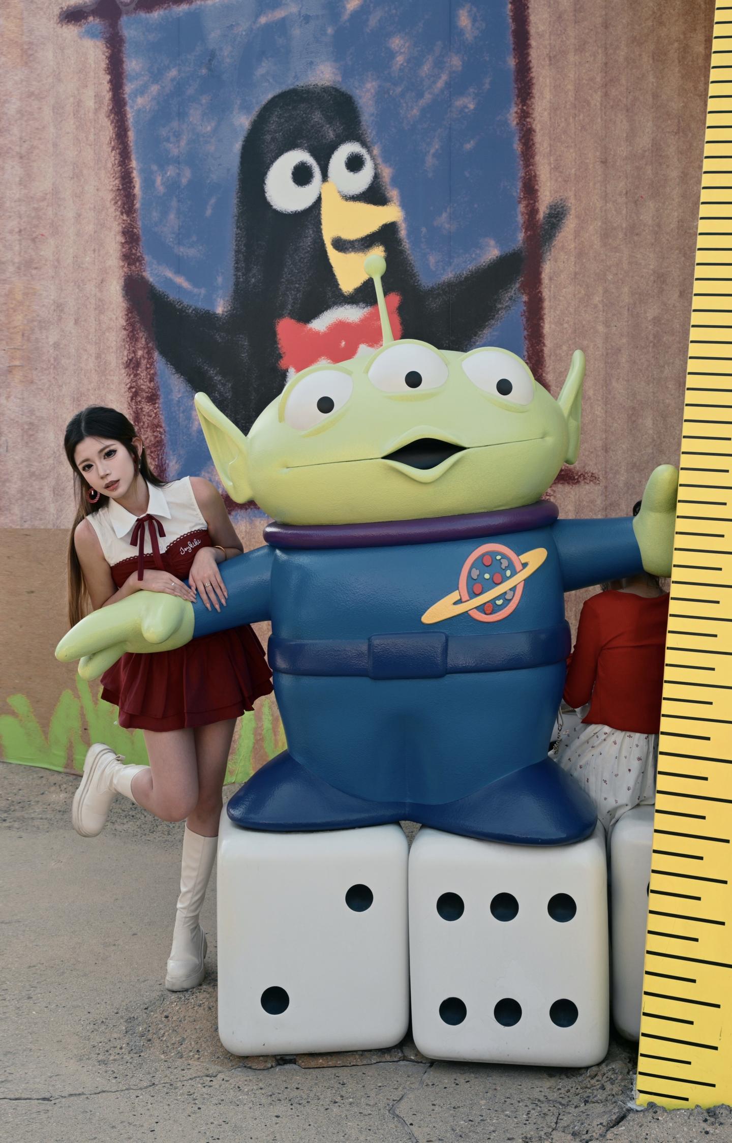 入、到迪土尺了。