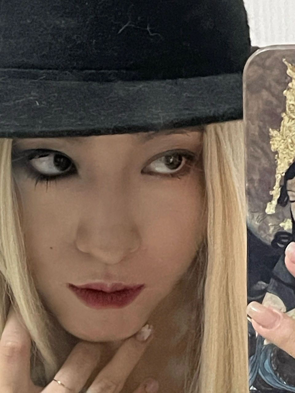 一个博主仿妆郑秀晶半面妆 我第一眼真的愣住以为是没见过的自拍[淡淡的]  （图2