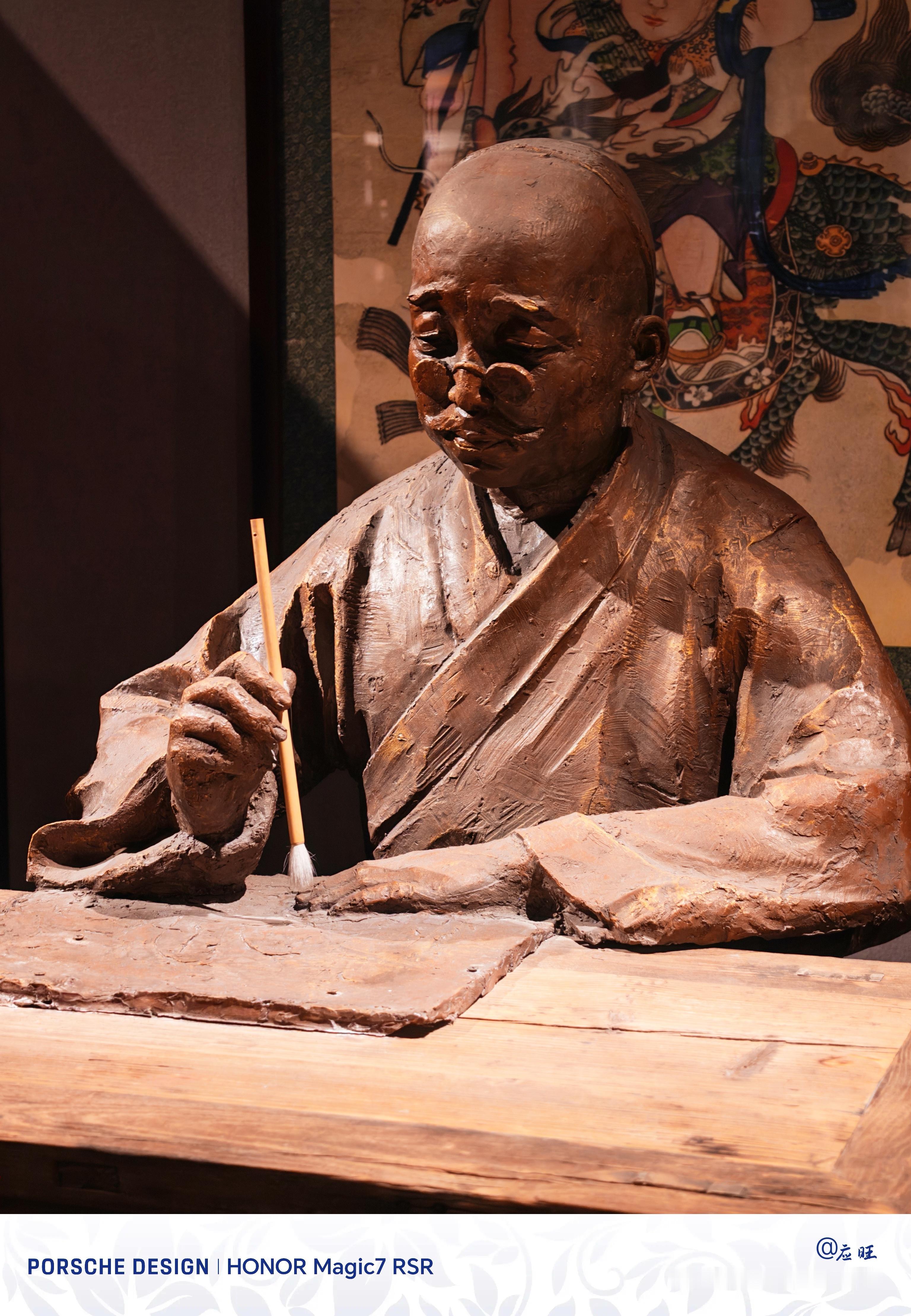 杨柳青的木板年画太棒了！高质量发展看天津今天一起探访的好几个小伙伴，都在现场体验