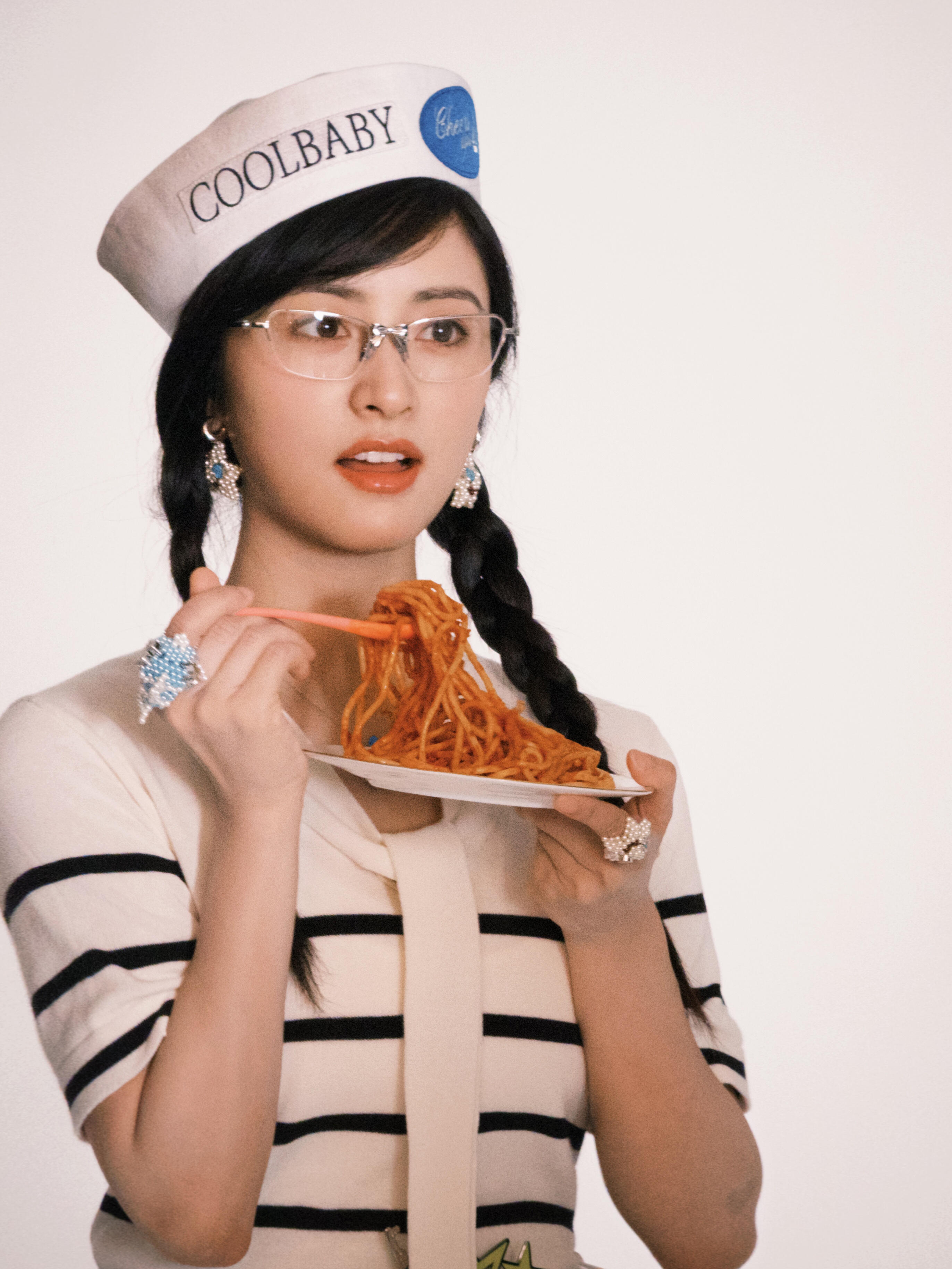 沈月好有以前台偶女主的感觉！！ ​​​