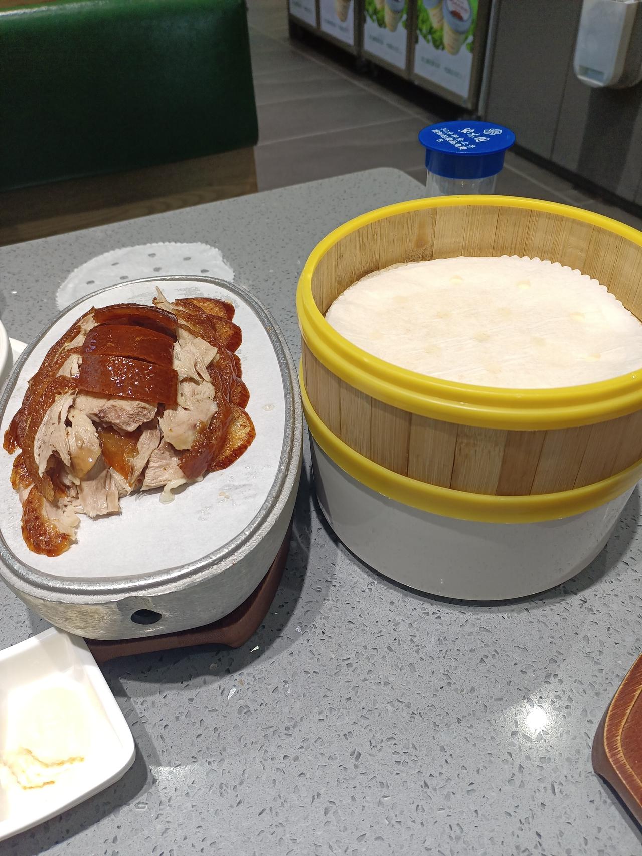 会吃饭吗？
    有人会说，只要活着就会吃饭。从养生角度听专家一说，还真不会吃